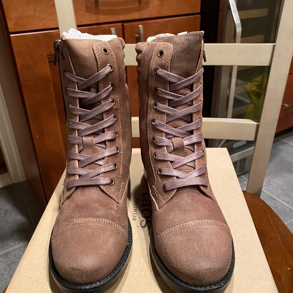 Taos Footwear Made in Portugal Renegade Boots - Picture 3 of 8